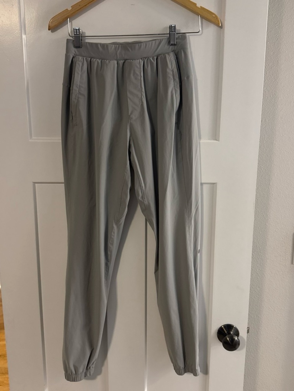 Lululemon Men's Light Gray Jogger Pants - Casual Elastic Waist